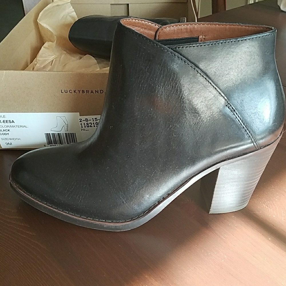 Lucky Brand black leather booties